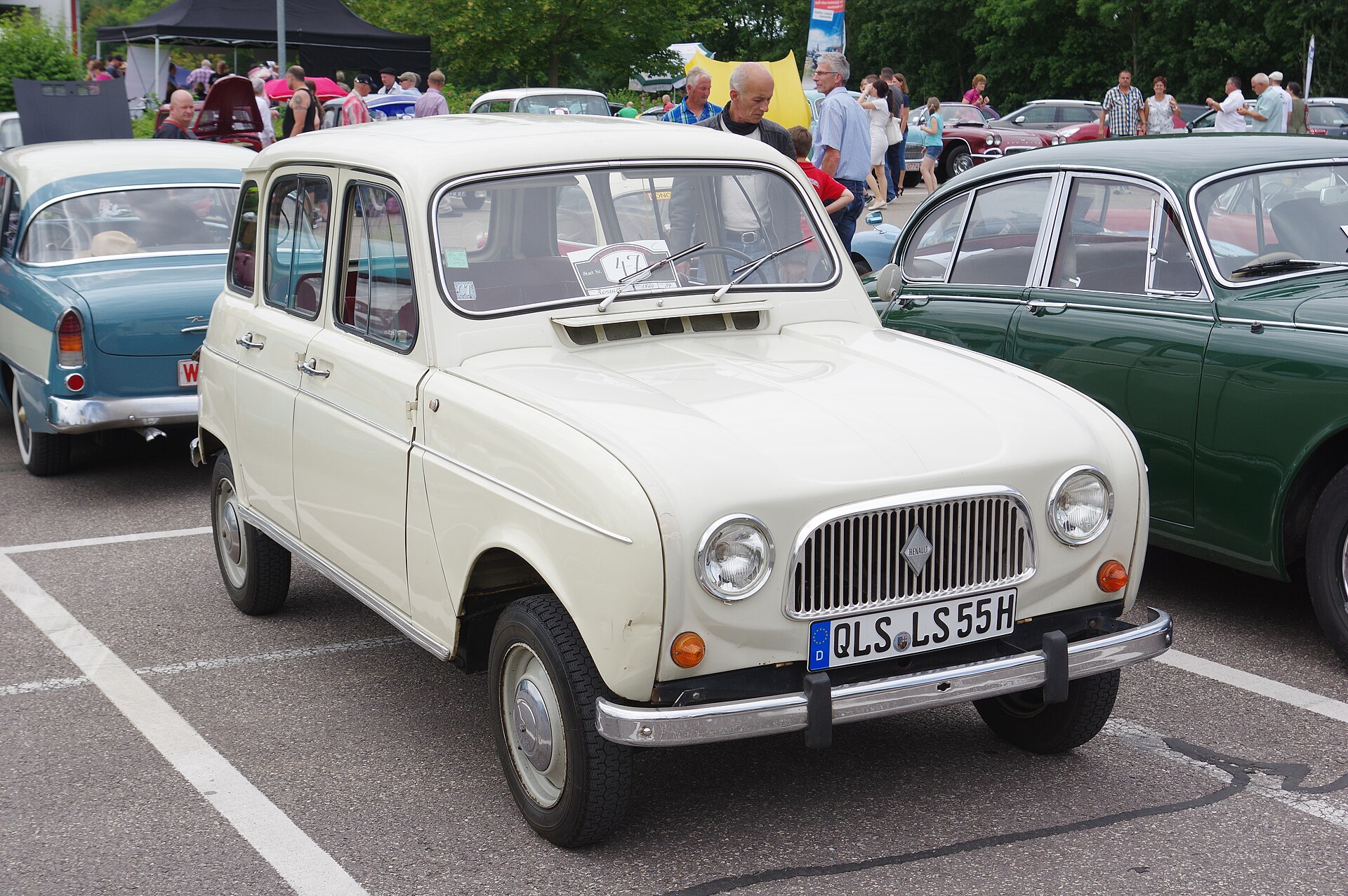 Renault 4 von außen